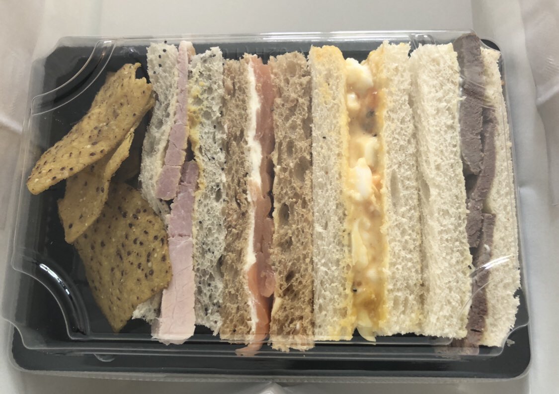 NaughtyNosher's tweet photo. Portable picnics #freshfood #naughtynosh #picnic #food #foodie #madefromscratch #savoury #socialdistancing #afternoontea https://t.co/XpWGeLSd1A