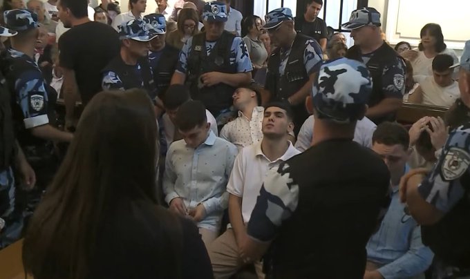 Defendidos por Tomei/Defendidos por un defensor oficial 🤣🤣🤣🤣