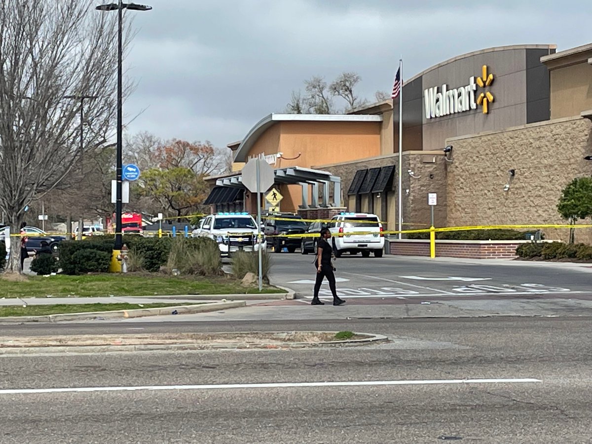 FOX 8 New Orleans on Twitter "BREAKING One man killed outside Walmart