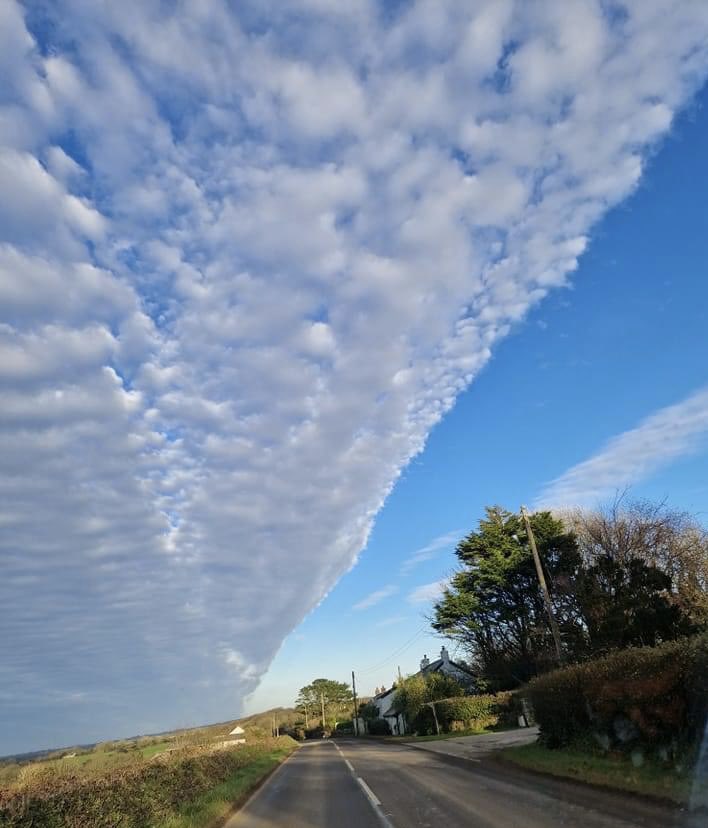 David on Twitter "Mackerel sky, mackerel sky never long wet, never