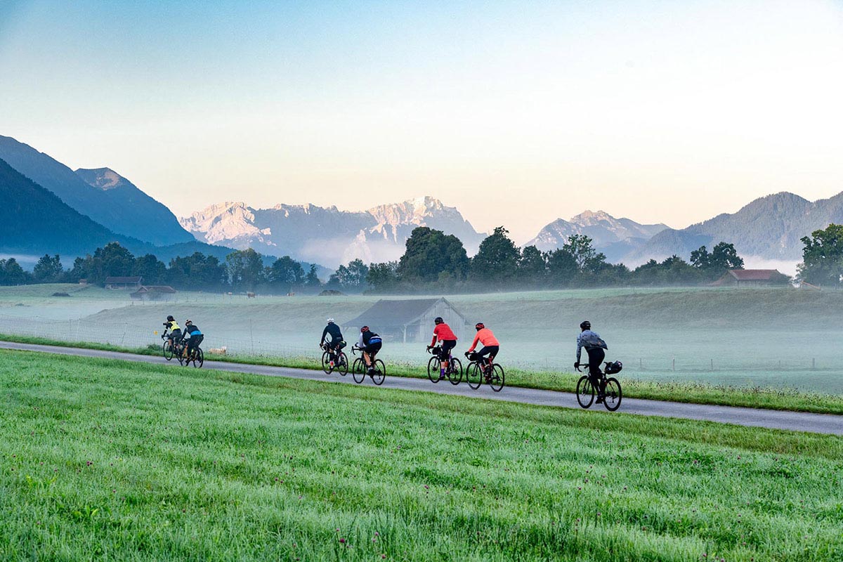 bikeitalia_it's tweet photo. #RandoImperator due giorni in bici per attraversare le Alpi e i confini. Il 6 maggio 2023 torna la randonnée europea dalla Germania all’Italia

https://t.co/8dsrxTq1KE

evento organizzato da @witoorbikenight [media partnership @bikeitalia_it]

*** iscrizioni aperte *** https://t.co/fzrM2WXbnD