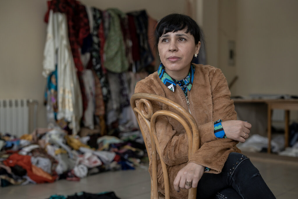 Jeff_Fretz's tweet photo. "The Roma Artist Sewing a New History for Her People" by Josie Thaddeus-Johns via NYT https://t.co/oocsX06TOf https://t.co/r2gbdf63e2