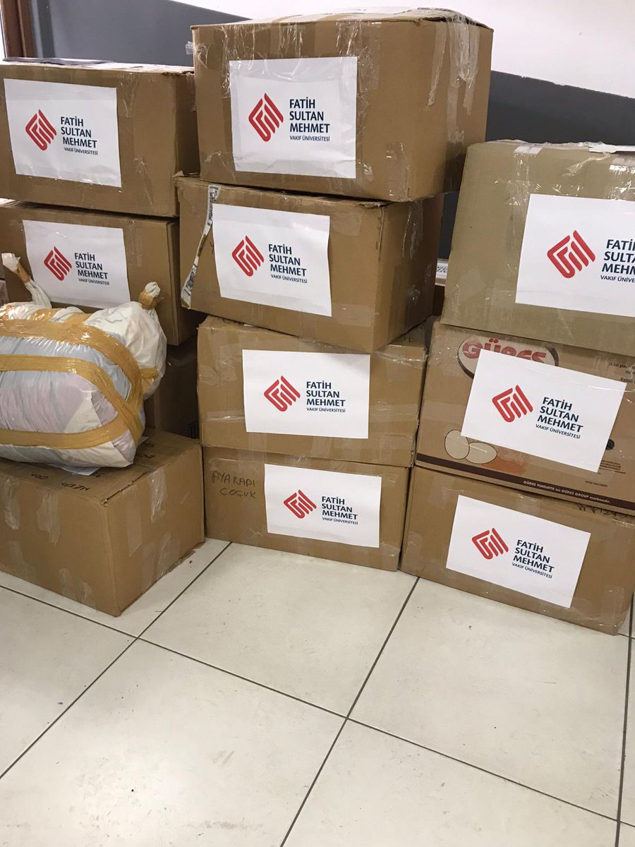 Temiz ve kullanılmamış eşyalarınızı FSMVÜ Haliç ve FSMVÜ Üsküdar (Valide Atik) yerleşkelerine getirebilirsiniz. Özellikle kişisel hijyen malzemesi, çocuk bezi, gıda ürünleri, ilk yardım ürünleri gibi aklınıza gelen ihtiyaç duyulabilecek her şey.
#deprem #yardım #ACILYARDIM