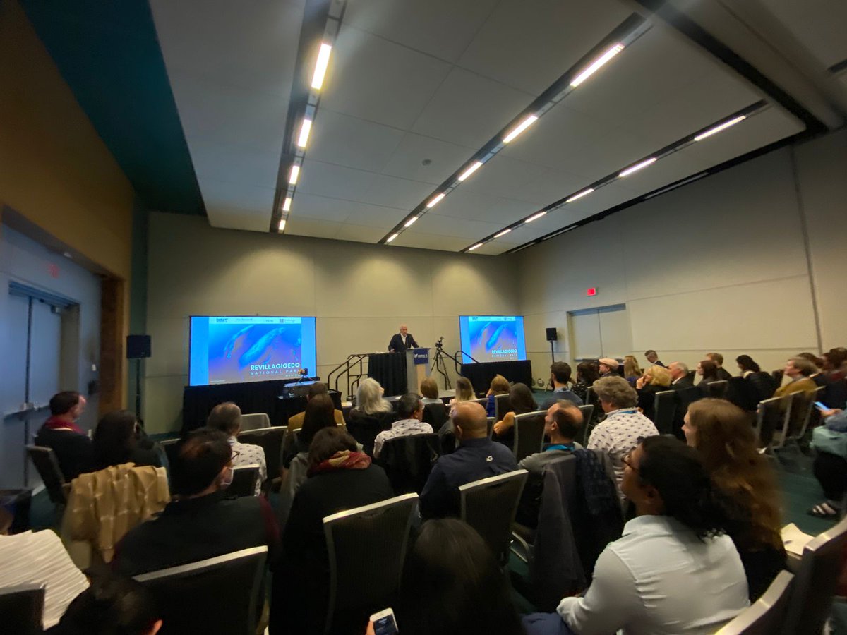 💙.@Mariogomezc, founder of #BetaDiversidad, sharing his love and commitment to the seas of Mexico at @IMPAC5Canada.

🙏Thanks to @MissionBlue and @MigraMar for the invitation.

#AnOceanOfHope #HopeSpots #Revillagigedo