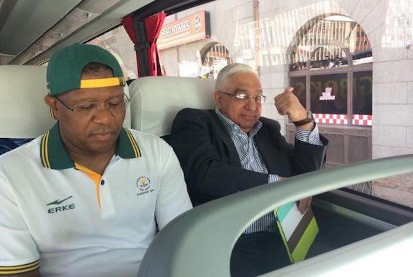 Joffersmyboy's tweet photo. Mark Alexander has a history of corrupt &amp; failed admin - so, the latest to exclude a team from a SA rugby comp on religious grounds is just par for the course. I guess he learned from the best! For a free PDF of my book, Sport: Greed &amp; Betrayal, please DM your email address https://t.co/DXvSLlOLg5