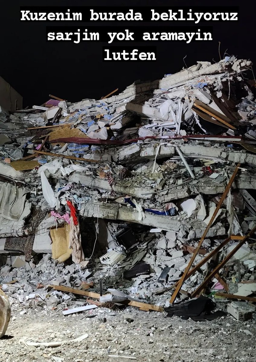 sena4f's tweet photo. ENKAZ ALTINDA KİŞİLER VAR EKİP YOK LÜTFEN YAYALIM YARDIM BEKLİYORLAR
cengiz topel mahallesi 164/1 eda apartmanı iskenderun/Hatay  #hatayyardimbekliyor #Hatay #HatayıKaderineTerkEtme https://t.co/59jxfcRO3f