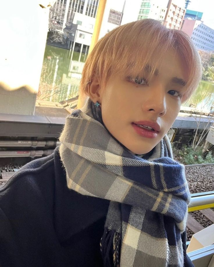 ccbipolares's tweet photo. best stan hyunjin muajauauaji https://t.co/FcNF3GxPaT