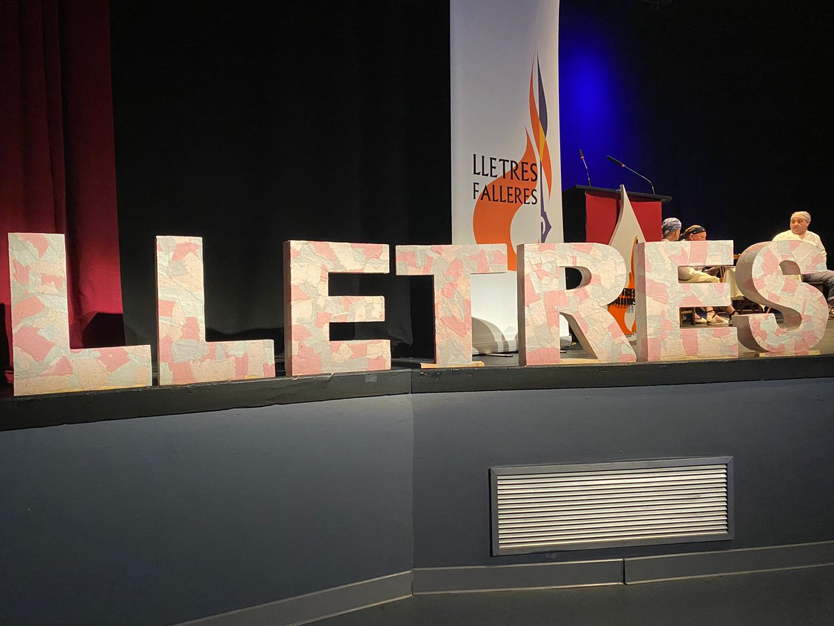 🔥📚Ja has enviat els teus treballs per als #plf23? QUEDEN POCS DIES !

🗓️Enviament de sol·licituds i treballs digitals fins al 10 de FEBRER.

🗓️Presentació dels exemplars físics fins al 17 de FEBRER.

Consulta les seus on poder dipositar-los a lletresfalleres.org.