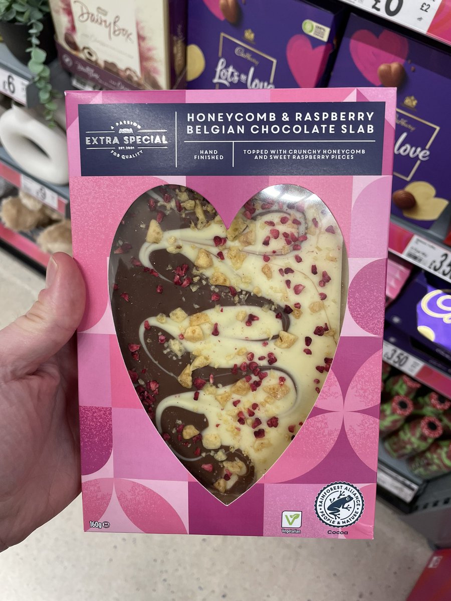 All_Things_New_'s tweet photo. Valentine’s Slab! 💕 At Asda @asda #asda #valentines #valentinesday #chocolate #chocolateslab #wellthisisnew https://t.co/FZVBH8oTWd