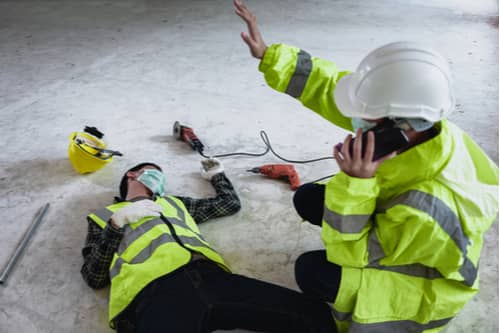DCBCorredores's tweet photo. Tienes Personal en Obra o Planta? 
Los Accidentes llegan sin avisar. Tramita el #SCTR para tus trabajadores ⛑⚠ evita contingencias o multas. 
Para Información, Cotizar y Contratar tu Seguro escríbenos 📩 o 📲 llámanos  al 965357070
#Prevención 
#ProtegeTuPatrimonio
#DCBCorredor https://t.co/fRRsDqQfo2