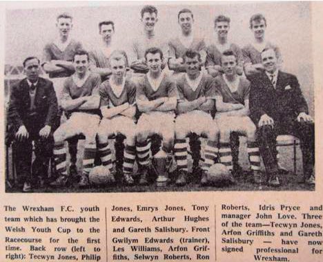 vinnyandted's tweet image. We’ll have the @Wrexham_AFC game on the big screen tonight. Bit of family interest as owner @iddypryce dad used to play for and coach at the club, here he is winning the Welsh Youth Cup in the 50’s and a more recent pic from before the Wembley final last season
