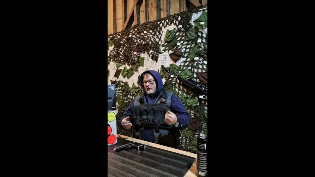 bbguns4less's tweet photo. new video on our you tube channel https://t.co/CogeUZtpOA Vorsk EU17 Vented Chrono Test 
#shorts #airsoft #bbguns #vorsk https://t.co/XjuHQ4p6wi