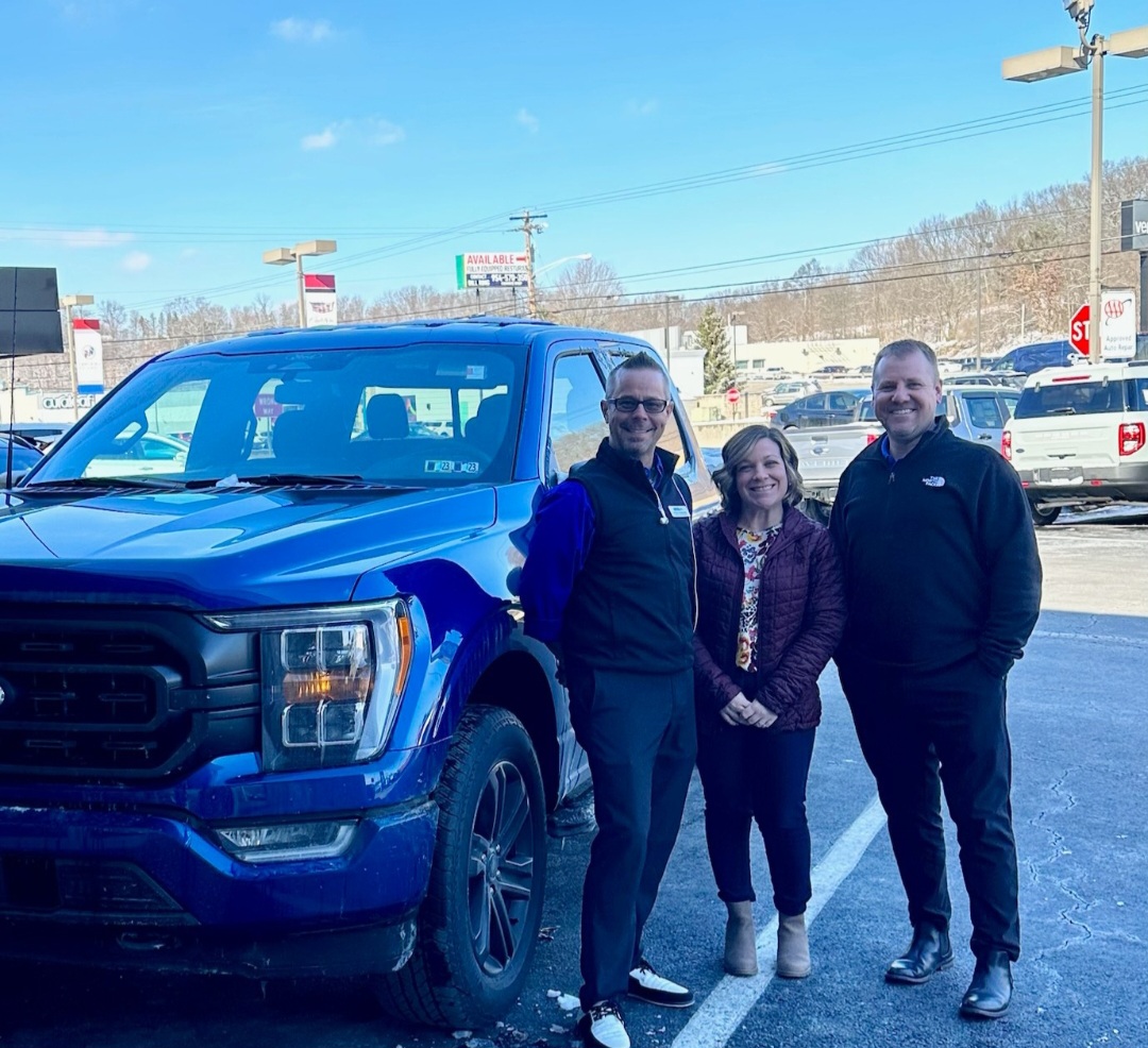 WestFayWIB's tweet image. Mount Pleasant Area and @SdSouthmoreland educators spent their TIW job shadowing with @SmailAutoGroup where they learn more about the company’s different departments, employees, and work they do for local students. 

See what educators had to say here ➡️ bit.ly/3I684vr