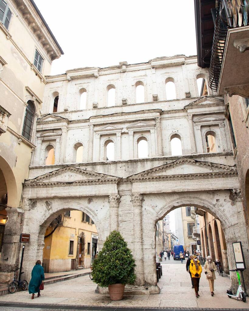 wheresemmanow's tweet photo. Verona: should it be a day trip or overnight? 

It's a small city, easily walkable with plenty to explore. A day is enough time to soak up all its charm &amp; history, complete with a great local lunch. 

If you spend the night, you get to see the glory of t… https://t.co/euws77cPsq https://t.co/Brbldet2vt