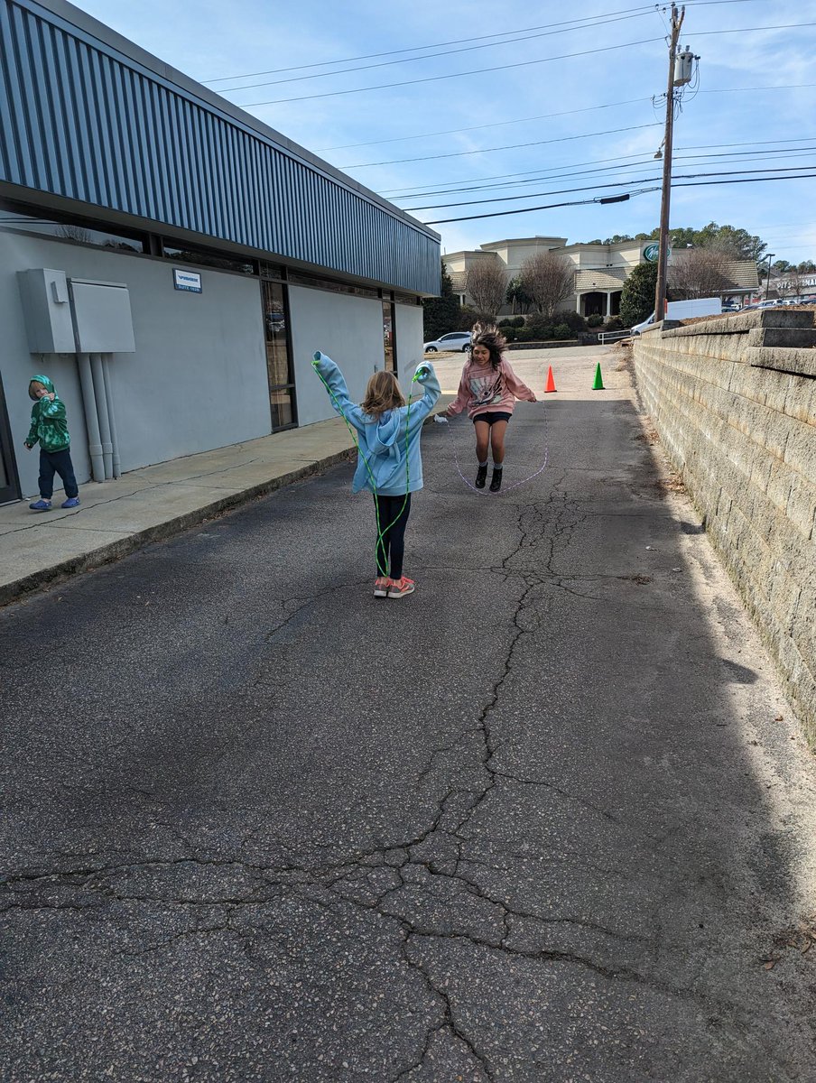 MumMuslimah's tweet photo. Fun in the sun! Jump rope and laughs! #education #learning #school #elementary  #exercise #study #student #recess #knowledge #teacher #children #kids #learn #educationmatters #educational  #fun #parenting #follow #onlinelearning #studentlife #highschool #middleschool https://t.co/KNvNnchJdt