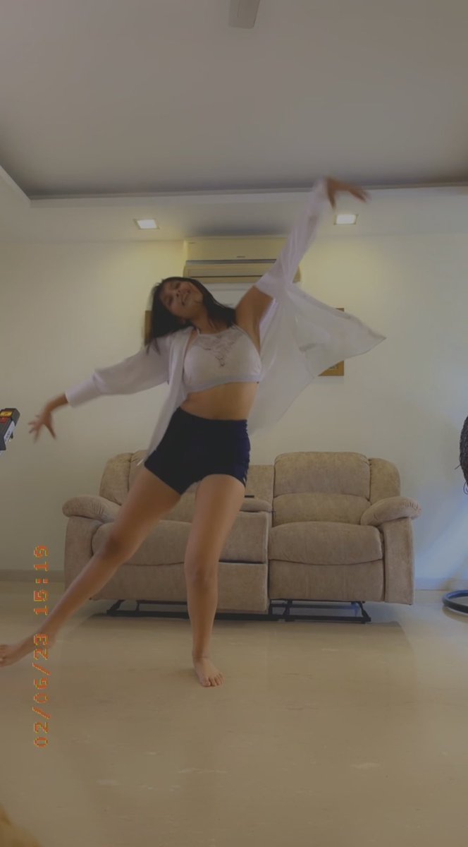 hautesauce_'s tweet photo. I danced after so long !!! Best feeling ever https://t.co/d7LMFvdYnE