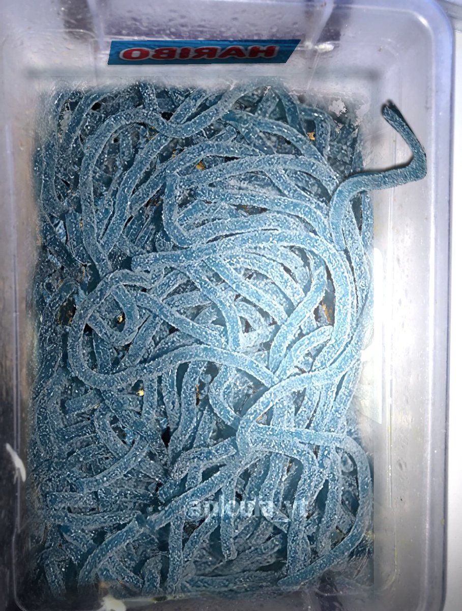 ploufa_yt's tweet photo. Ptdrrr dommage t'étais a 2 doigts d'avoir des bonbons spaghetti https://t.co/em7E31tngv