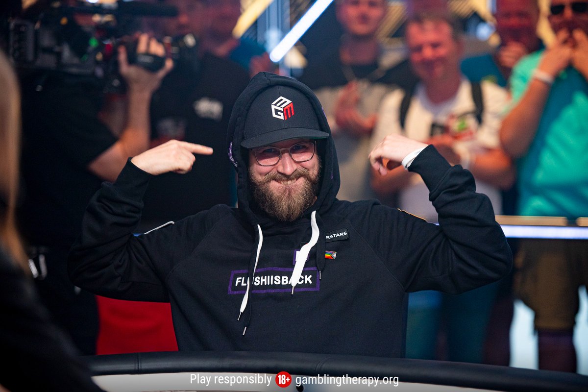 PokerStars's tweet photo. In for zero and out for a combined $3,542.500. 🤯 💪 

Dare2Stream community champion Niclas @flush11sback Thumm, and Max Menzel lived the #PSPC #PlatinumPass dream.

This is their PSPC story 👉 https://t.co/P1xFFL07tk
UK readers 👉 https://t.co/zKoa9y8ztv https://t.co/hDwky9WtXF