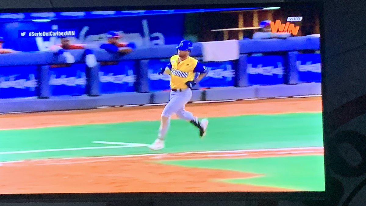 jarin1102's tweet photo. Apoyando a los Vaqueros por #SerieDelCaribexWIN  desde Cartagena https://t.co/OgqzHtLeAd