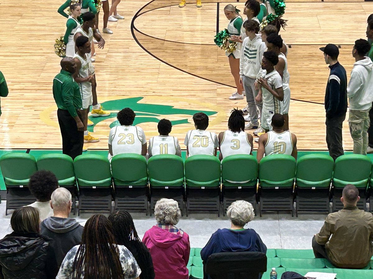 The Wolves are preparing to Tip-off tonight against Dacula High School on this wonderful Senior night at the Buford Arena! @benjiewood10 @_DeMackk @Parker_Wes @RecruitGAHoops @HoopSeenGA @KyleSandy355 #HoopWithTheWolves🐺🏀 