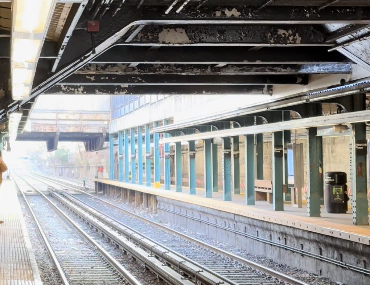 DanAcquisto tweet media