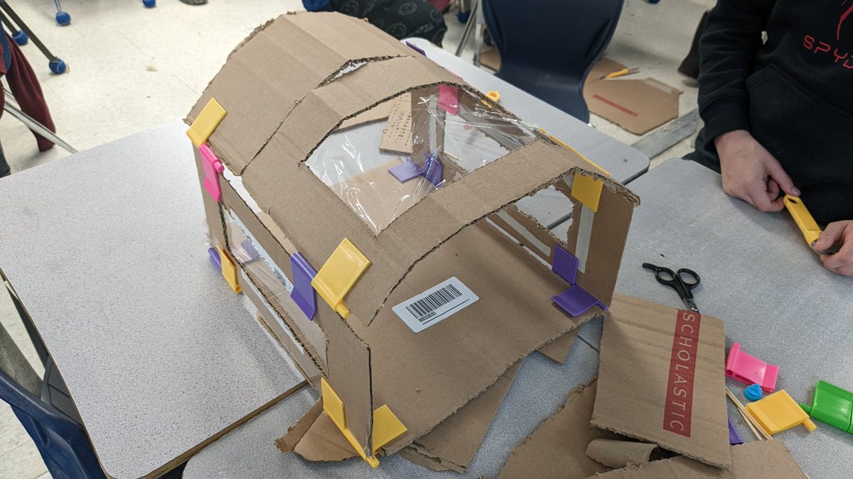 'Form follows Function' - feeling lucky today to join Mr. DiTomaso and Ms. Poulain at <a href="/alcdsb_greg/">St. Gregory Picton</a>. Got to listen to students define, ideate, then prototype structures today - a learning task in service of a broader inquiry goal.    Great questions abound! #C3ALCDSB <a href="/alcdsb/">ALCDSB</a>