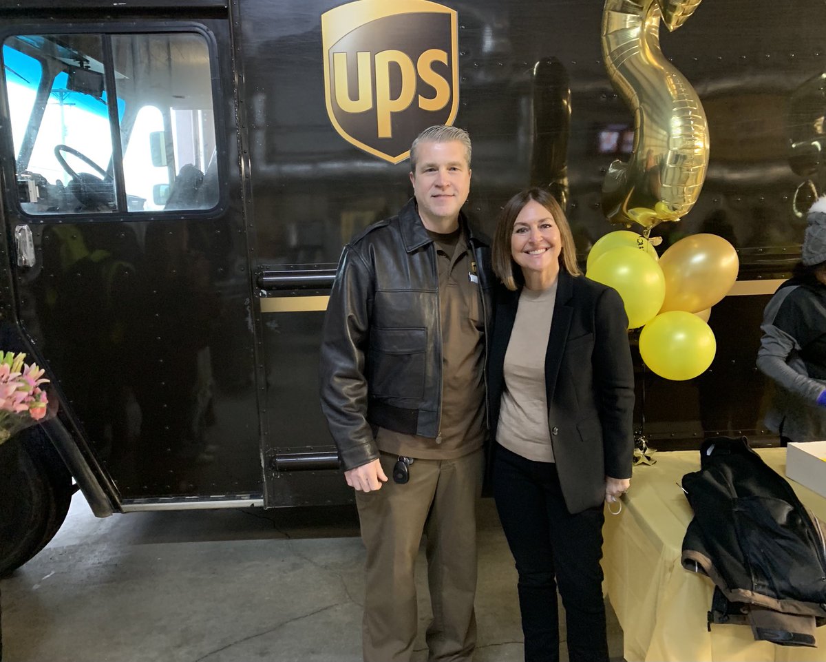 Celebrating our newest inductee to the #CircleOfHonor in Taylor MI. Welcome Philip Spears! So proud of your accomplishment. Friends and family support for one of our best!!