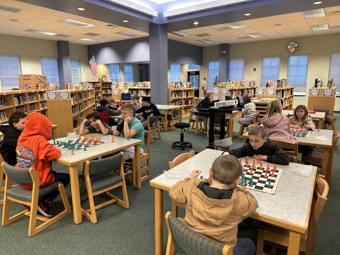 IndermaurChess's tweet photo. Thank you @IslandFreePress for this article on the new #chess programs we are supporting at Cape Hatteras Elementary School and @CHSecondary https://t.co/Aplfnzmo1f #ncchess https://t.co/sPlfCGCFLQ