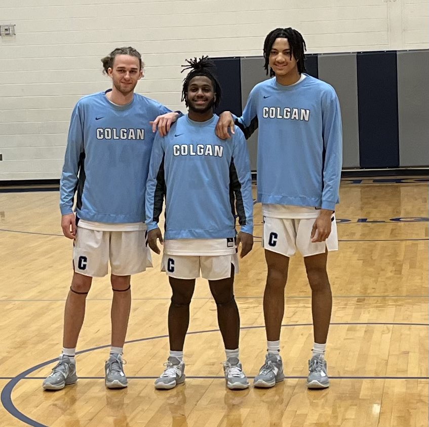 Seniors! @colganhs @ColganHoops #WeareColgan Classof2023