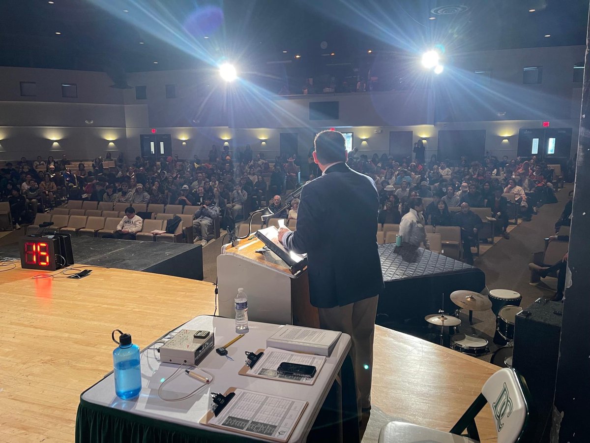 DelcoHiQ's tweet photo. In the last contest of the regular season, @RadnorTSD and @UpperDarbySD High Schools visited @dccsorg . Both Radnor and DCCS were able to cement their positions in the playoffs. Play-off information will be posted shortly! @DCIU @FMFCU @FMFCUFoundation https://t.co/1jfRgOTd0N