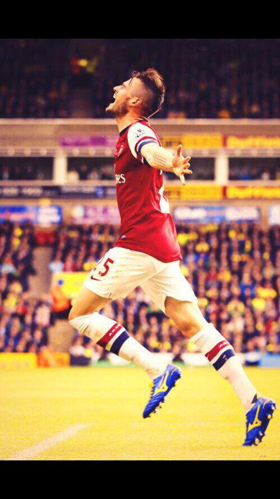 Happy birthday to former Gunner Carl Jenkinson    