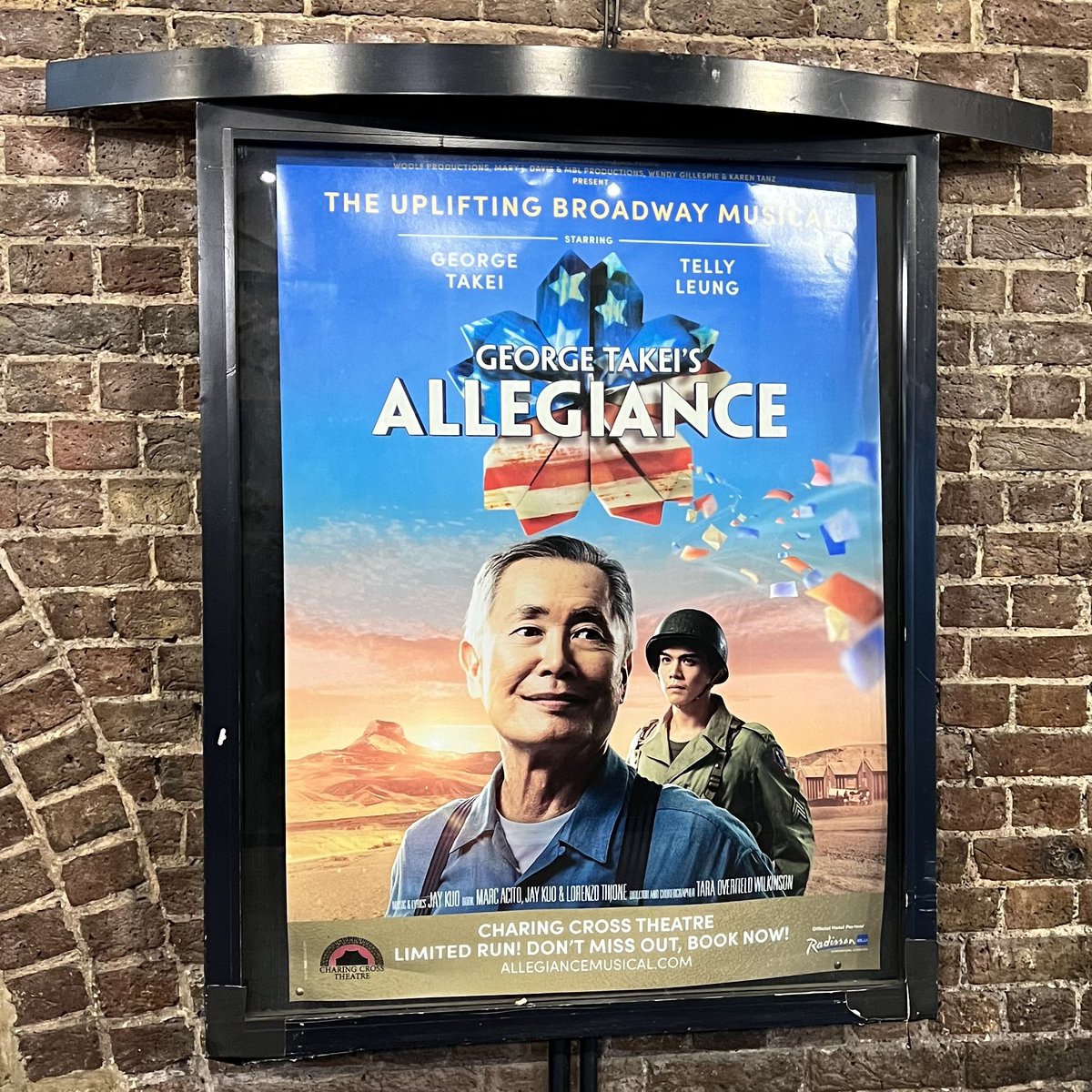 Loved @allegiancebway with @GeorgeTakei & @tellyleung. An emotional story beautifully told and wonderfully performed.

Go see it at @CharingCrossThr!
⭐️⭐️⭐️⭐️⭐️