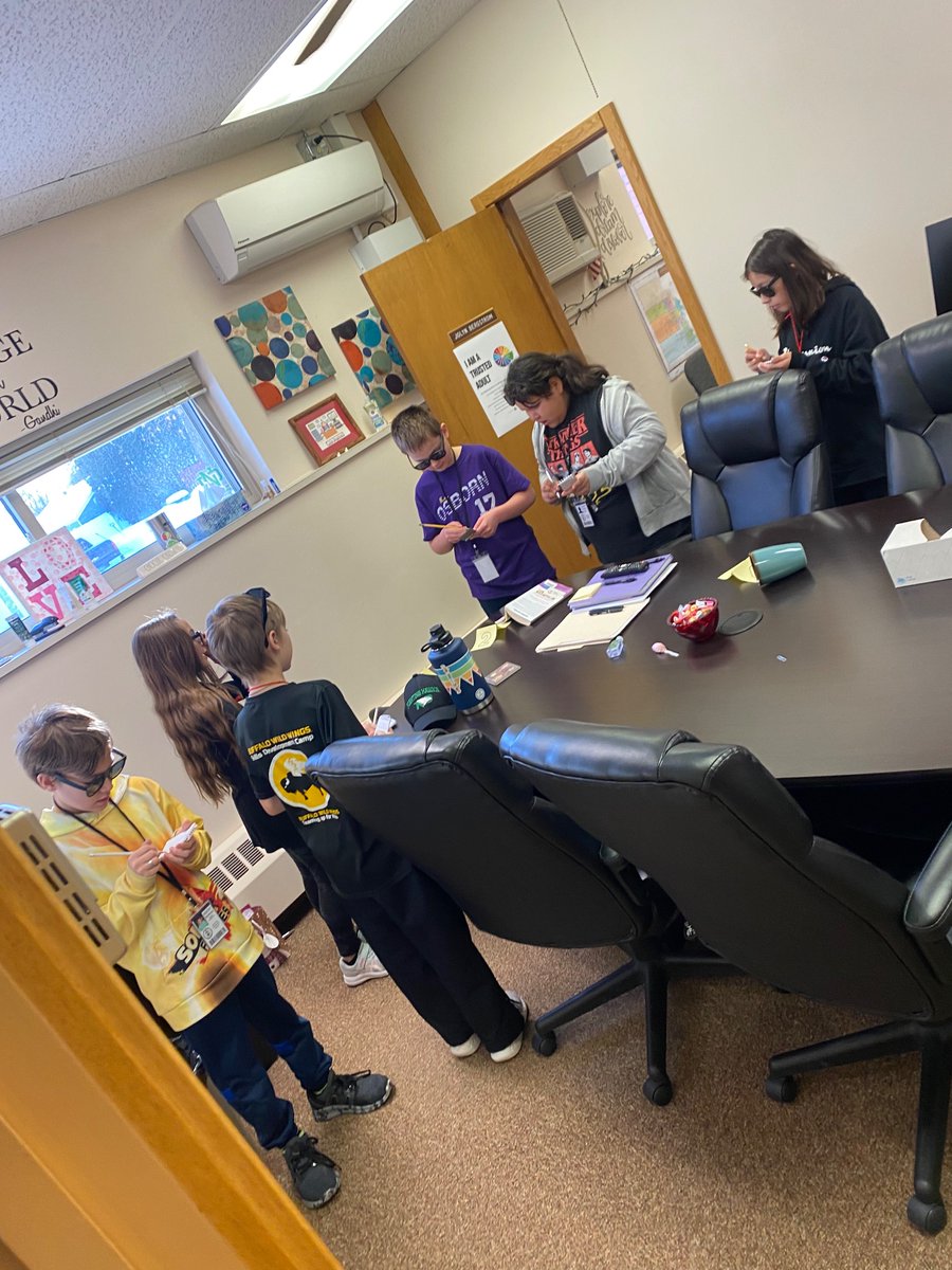 mspaintnersclass tweet media