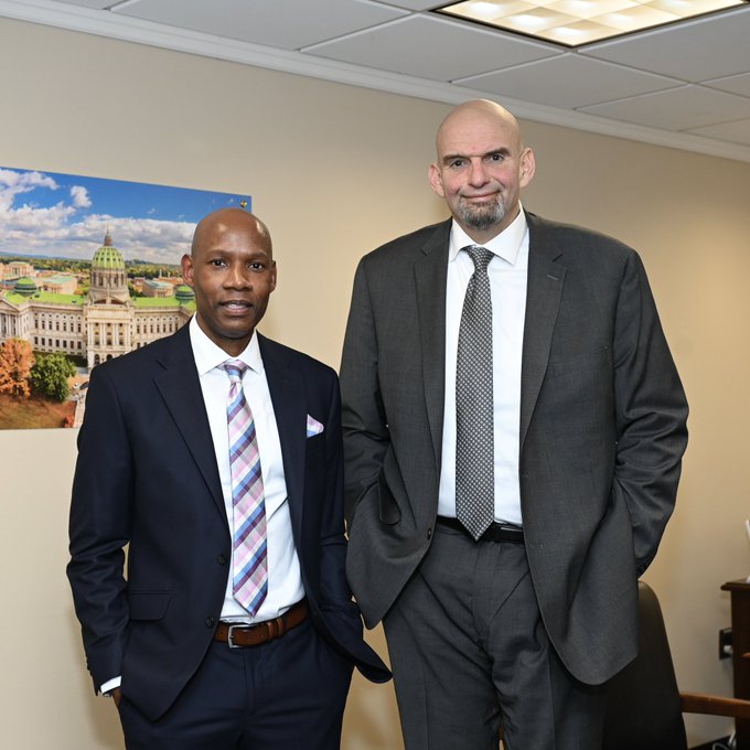 Senator John Fetterman's guest for State of the Union is man freed from  prison after 28 years - CBS Pittsburgh