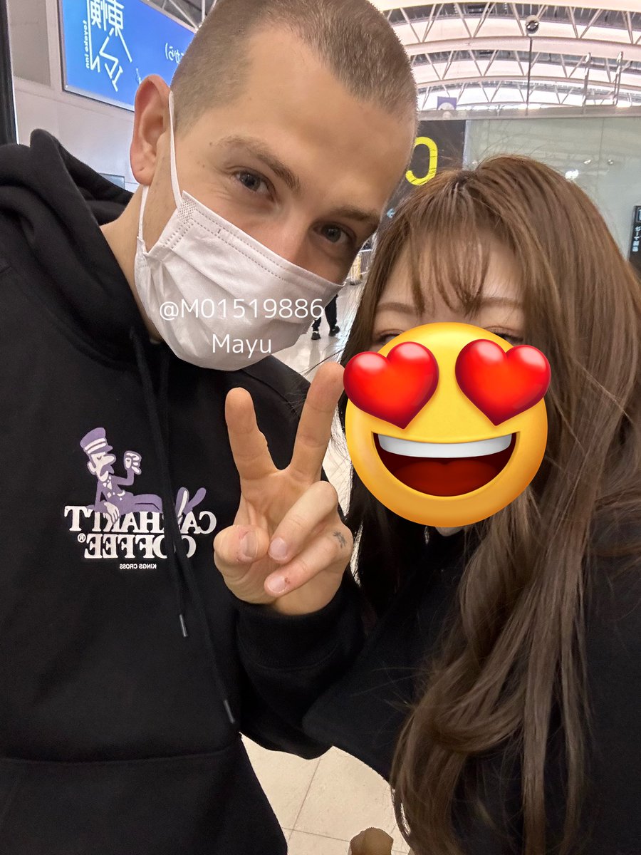 M01519886's tweet photo. thank you for coming to Japan!
Daisuki🤍
Have a safe flight✈️
会えたぁぁ
@TheVampsBrad  @TheVampsBrad 
@TheVampsJames @TheVampsTristan @TheVampsCon https://t.co/FpB83f5lqI