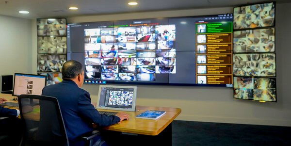 ¡Protege tu hogar o negocio con el monitoreo inteligente de alarmas de seguridad! Tecnologías avanzadas + equipo altamente capacitado = seguridad garantizada. ¡Visítanos en nuestra página web! #MonitoreoInteligente #AlarmasDeSeguridad #SOSLTDASeguridadPrivada