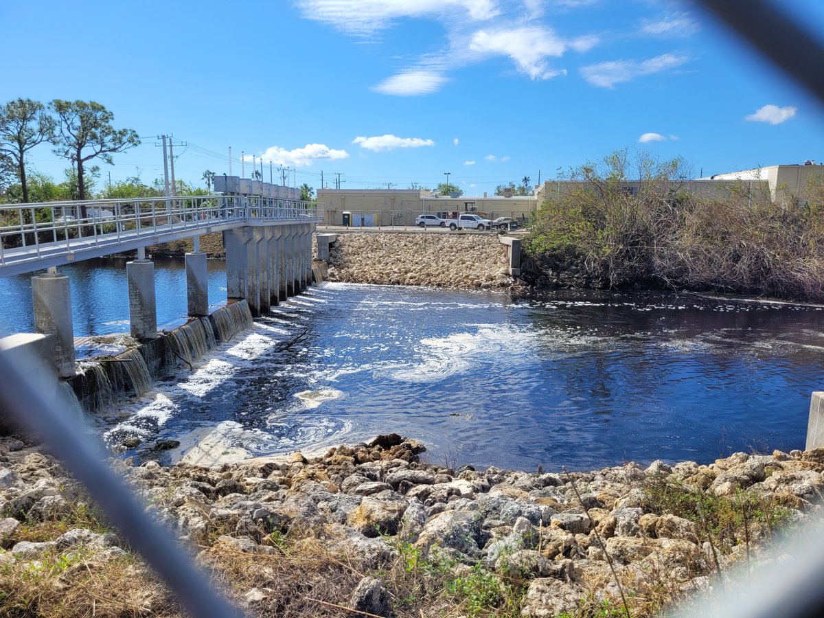 Florida_CRO's tweet photo. After #HurricaneIan, CRO @Wesley_R_Brooks visited @CityofNorthPort to inspect emergency repair work &amp; learn more about how state agencies could support long-term recovery + resilience.

We'll keep working to ensure that residents can once again continue to "Achieve anything!" https://t.co/m0zXIl0pCX