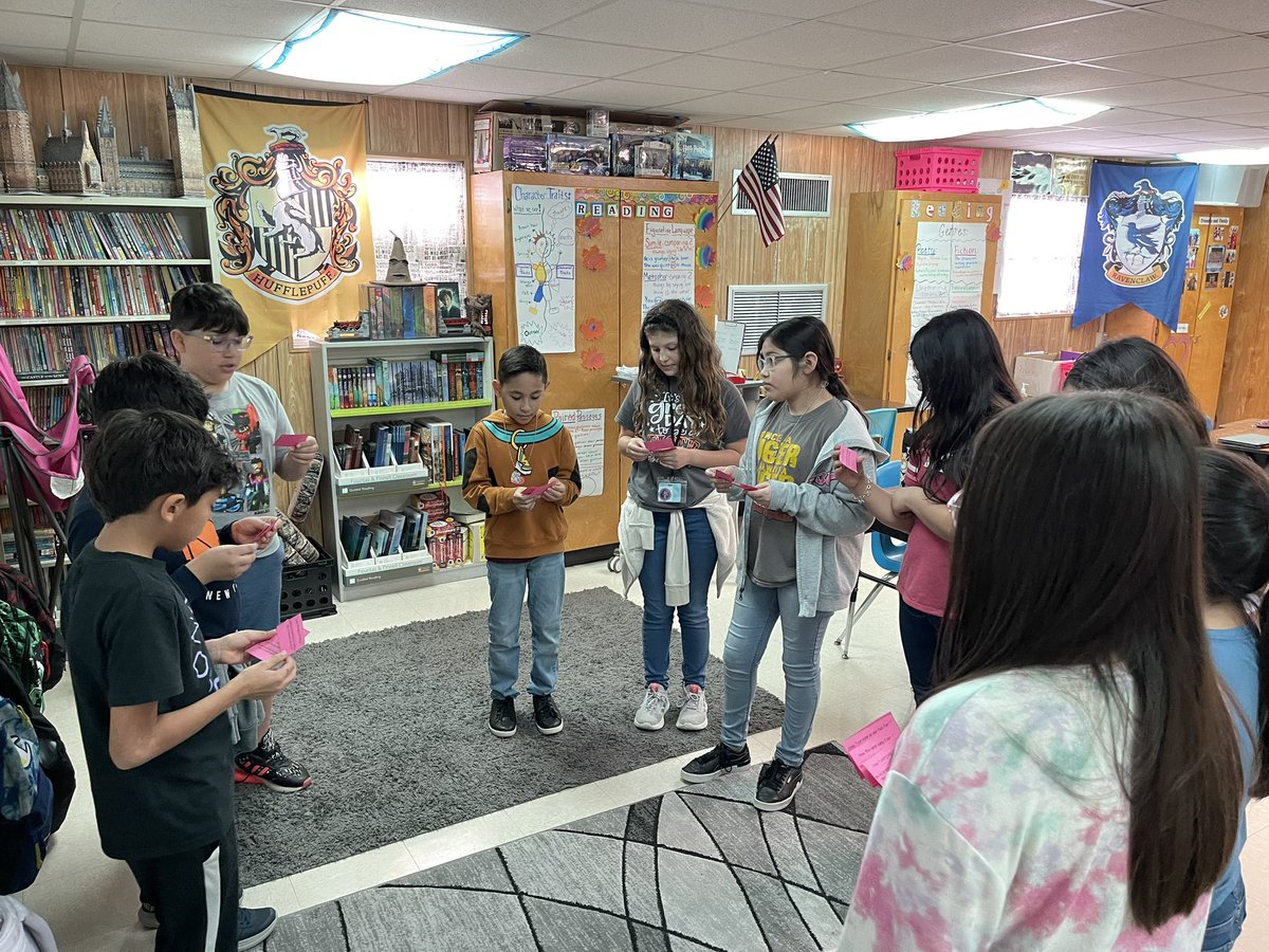 llipsey5's tweet photo. Learning to restate the question with the game, I have…Who has? #FisherTigers #FisherES https://t.co/jl2gNXDkGm