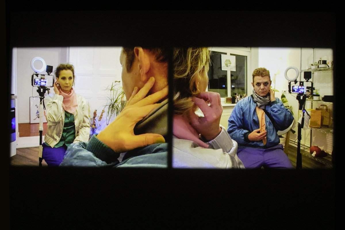 Two for one ticket offer at <a href="/Volksbuehne/">Volksbühne am Rosa-Luxemburg-Platz</a>  for both performances of Is Anybody Home this month! Only available on the day of the show: 9th and 20th Feb. See you there! 
volksbuehne.berlin/#/en/repertoir…