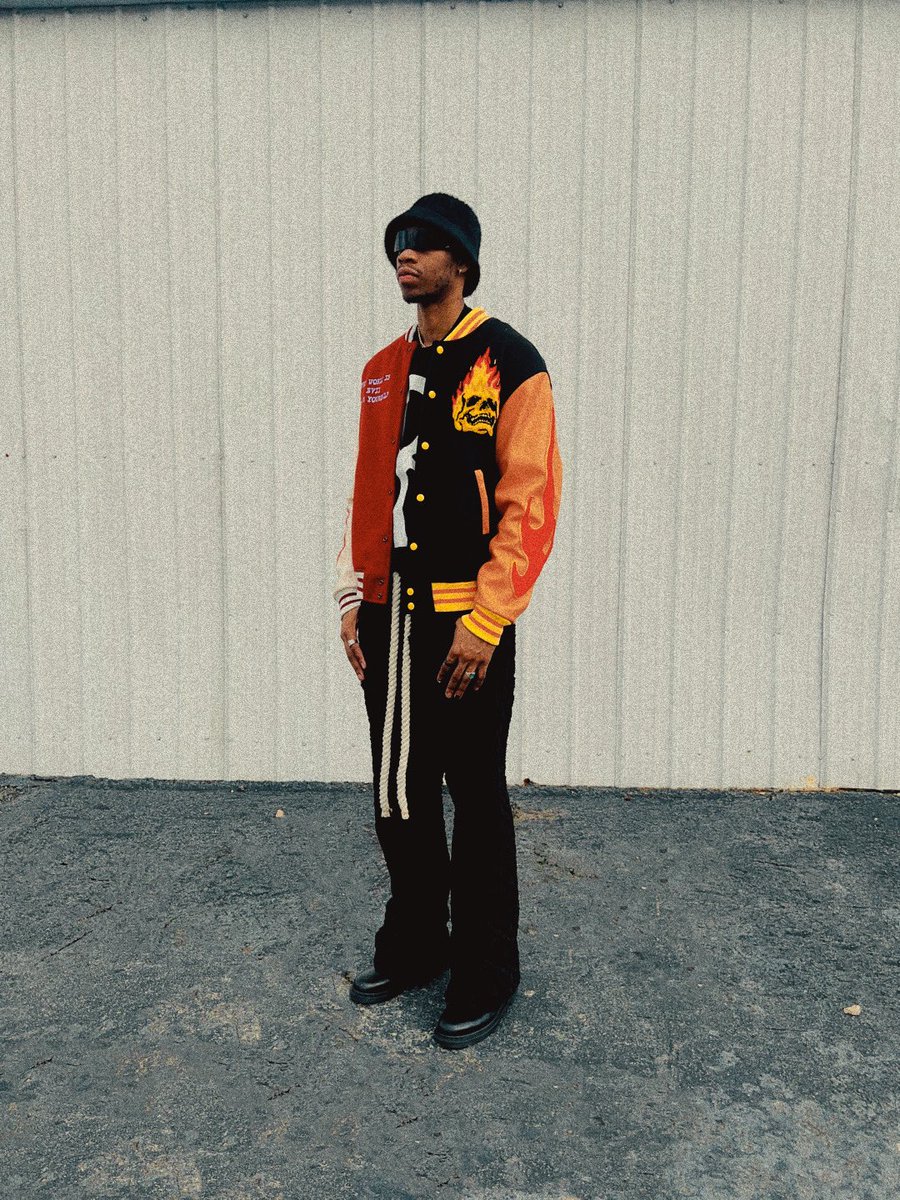 Jayemade__'s tweet photo. New Jacket Alert 2/11! https://t.co/W4TpmzOkRi