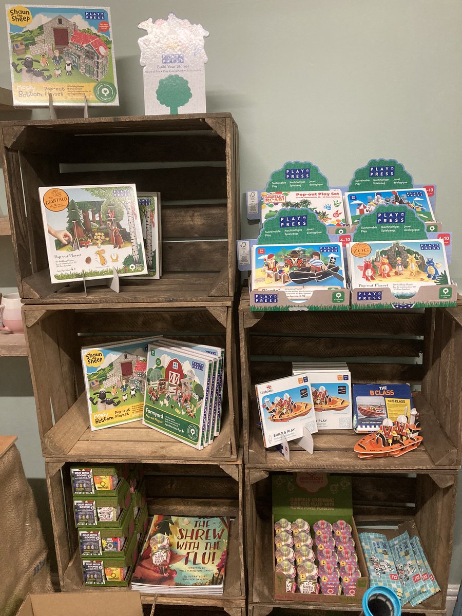 ZeroWaste_Now's tweet photo. With just 4 days to opening day, it’s time to tidy up and get the shop looking good now that most of the stock has arrived @playpresstoys @seedbom @VisitMinehead #plasticfree https://t.co/sRbIAOzxy4
