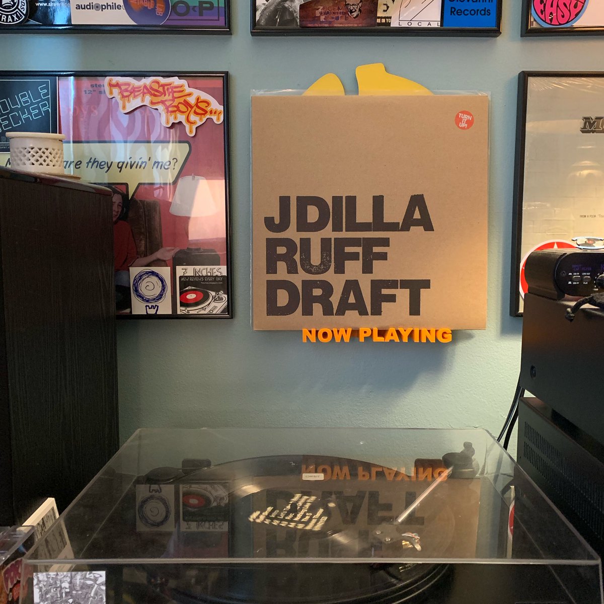 #currentlistening: J Dilla — Ruff Draft (12” EP + expanded single-sided 12”; reissued 2007, @stonesthrow)
-
2/7/74-2/10/06
-
#jdilla #jdillaruffdraft #stonesthrowrecords