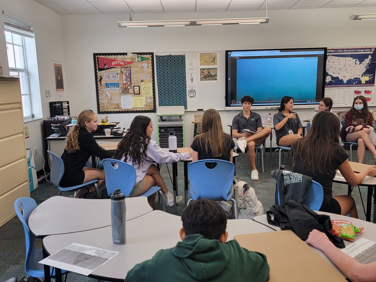 Pine Crest Upper School tweet media