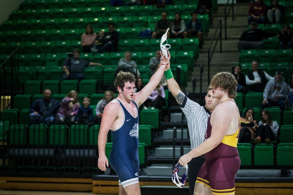 Logan26Taylor's tweet photo. Greenwood Wrestling, Senior Year. 200 lbs wrestling heavyweight #Bulldogs #igowheretheteamneedsme  #whataride @tim_radio @GWoodDogPound @GRWDSC https://t.co/VSh6acAeh7