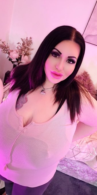 https://t.co/CMaYwtOkfo<a href="/tag/adultwork"class="tags"><span>#adultwork</span></a><a href="/tag/directchat"class="tags"><span>#directchat</span></a>