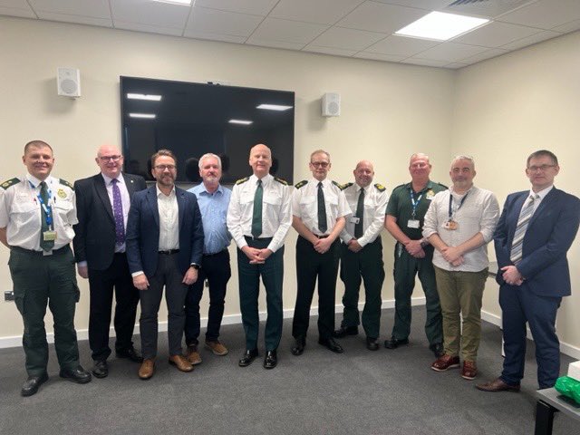 West Midlands Ambulance Service #HelpUsHelpYou tweet media