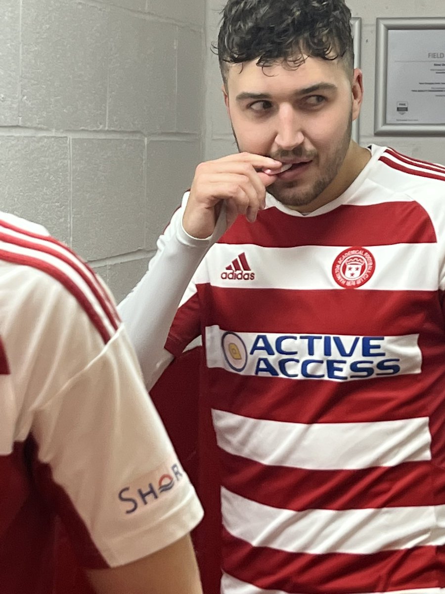 Scorer <a href="/dario_zanatta/">Dario Zanatta</a> coming out for second half