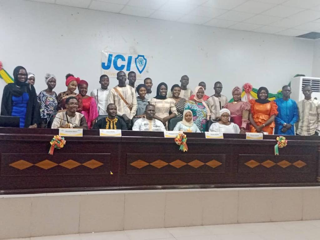 Amadou Dolo (@amadoud82930485) on Twitter photo 