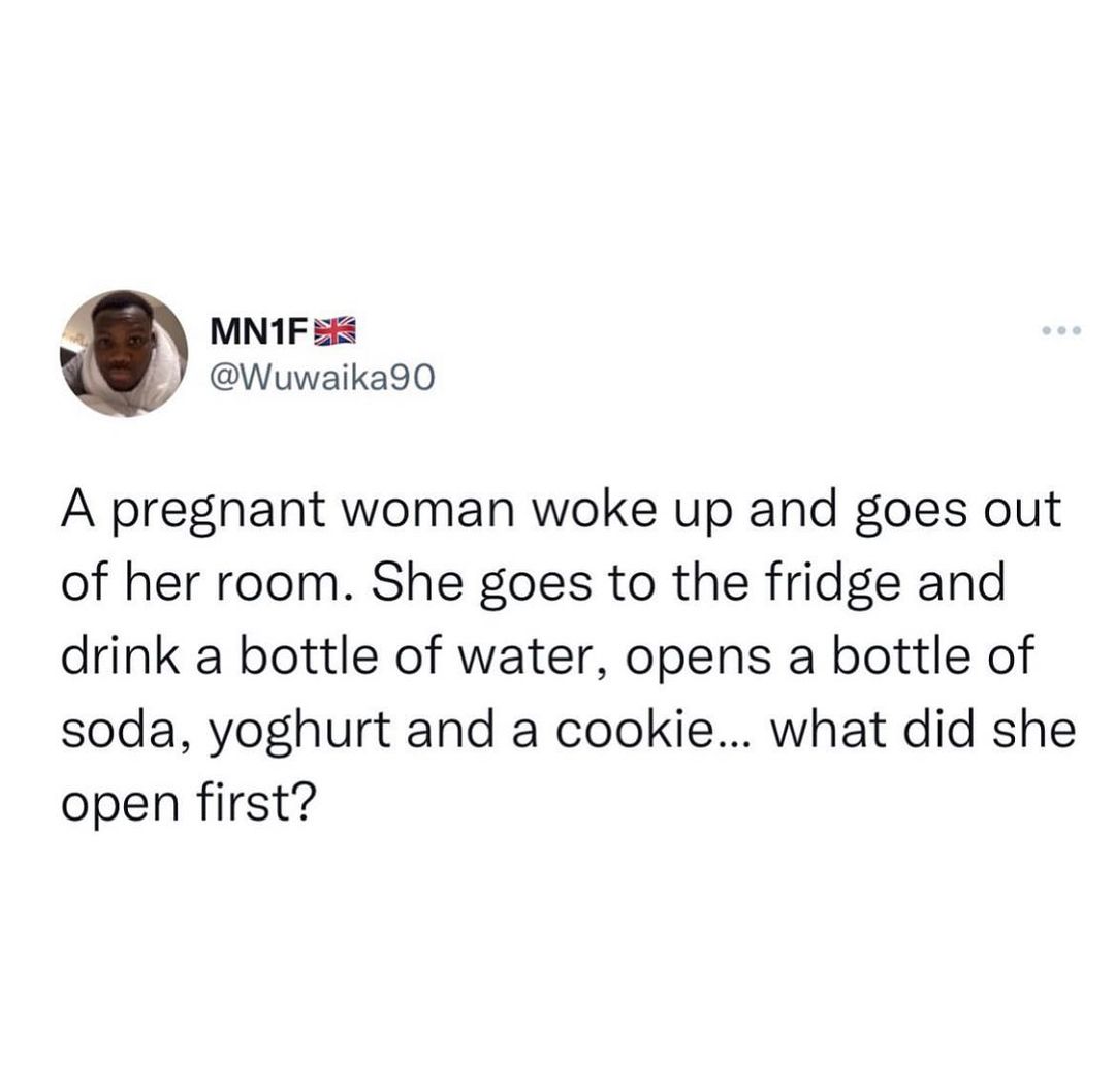 PulseGhana's tweet photo. What did she open first? 🤔

#TweetPostOnPulse https://t.co/YzhqpCXb4s