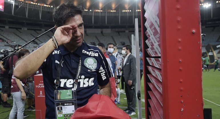 luccasgmelo's tweet photo. Você sabia?

Abel Ferreira já sofreu bullyng. Em 2022 ele foi comparado a um tal de Vitor Pereira...

Diga não a esta pratica ⛔️ https://t.co/IxgwC13aCJ